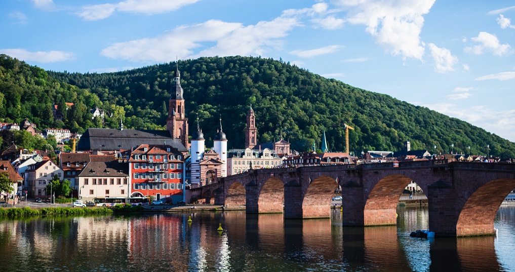 Kosmetik trifft Heidelberger Frühling – Wie du jetzt dein Gesicht zum Strahlen bringen kannst